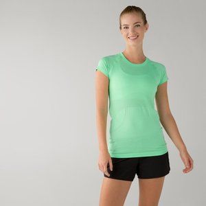 Lululemon Swiftly Tech Short Sleeve Shirt, Women's Size 4, Green